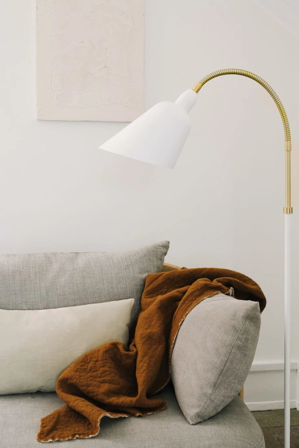ATD_Retail_2020_WoolenBlanket_SC34_Bellevue_AJ7_LinenCushion_SC27_Fly_SC2.jpg