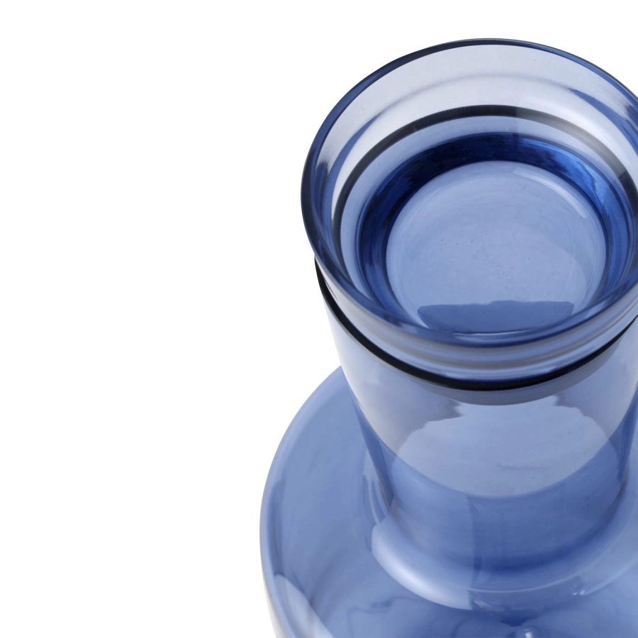 Raise-carafe-indigo-detail-Muuto-5000x5000-hi-res_(150).jpg