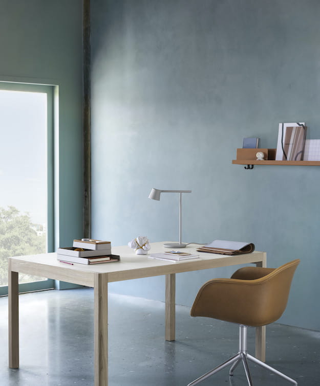 10631-tip-table-lamp-grey-arrange-workshop-table-linoleum-oak-fiber-armchair-cognac-leather-alu-folded-muuto-org.jpeg