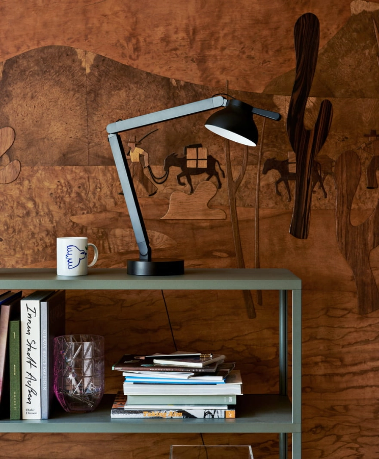 PC Table Lamp black.jpg