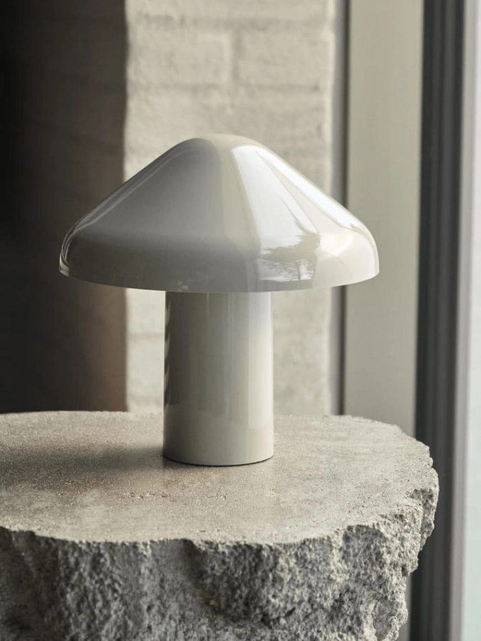 Pao Portable cream white.jpg