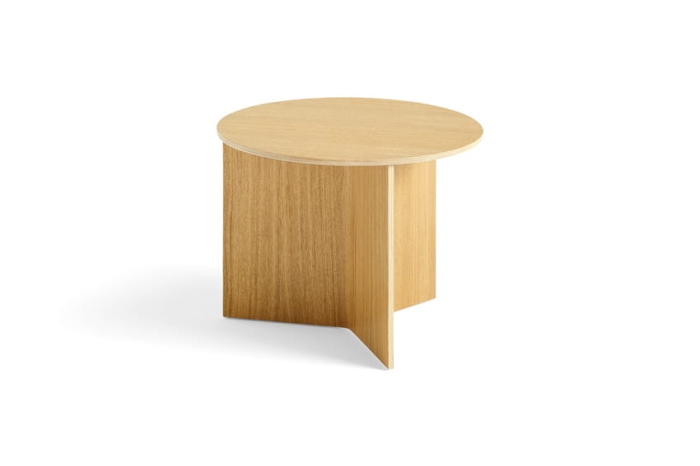 9440311009000_Slit Table Wood Round wb lacquer oak.jpg