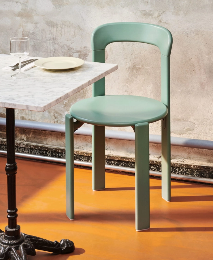 Rey Chair mint green wb lacquer beech_Tint Wine Glass clear_Rainbow Plate sand.jpg