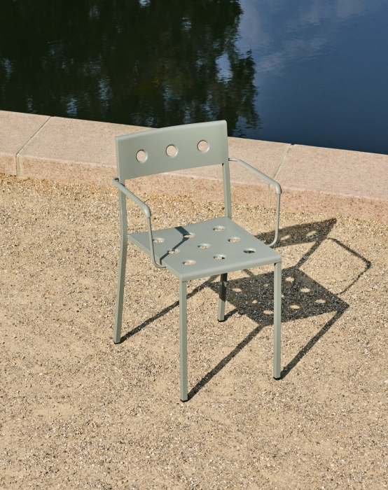 Balcony Armchair desert green.jpg