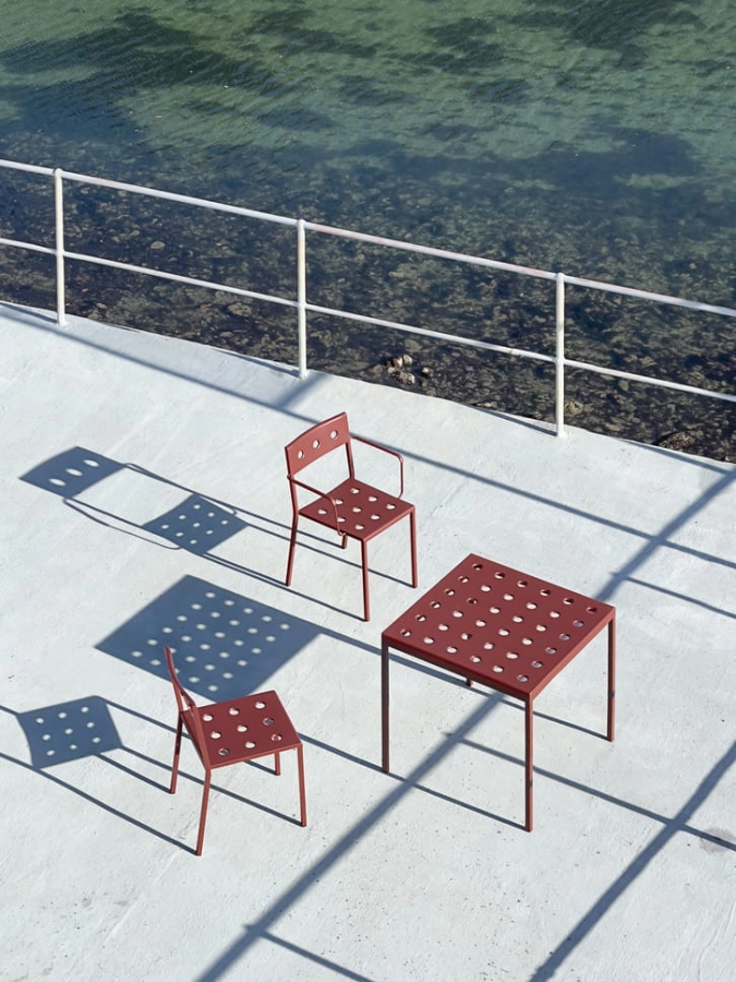 Balcony Chair iron red_Balcony Armchair iron red_Balcony Table iron red 04.jpg