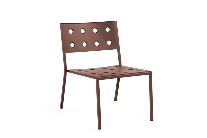 9439611309000_Balcony Lounge Chair iron red.jpg