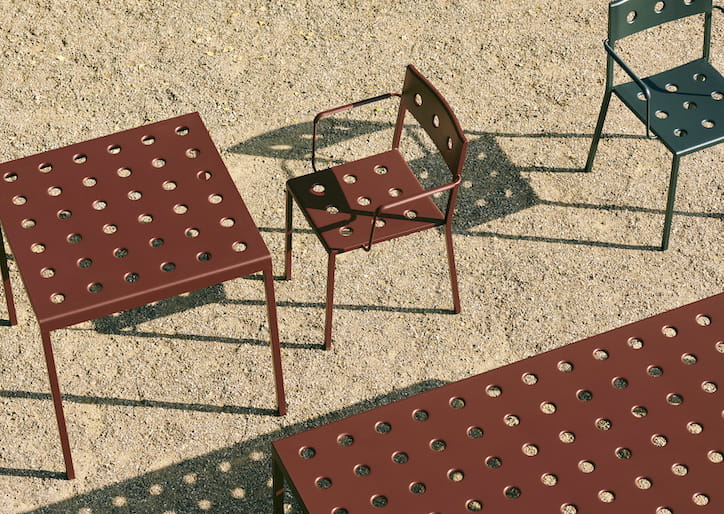 Balcony Table iron red_Balcony Armchair iron red.jpg