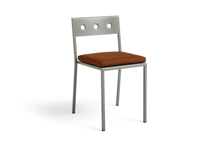9451211309000_Balcony Chair and Armchair Cushion red cayenne textile_Balcony Chair desert green.jpg
