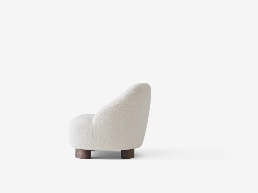 Margas LC1_In Designers choice Karakorum 001 Oiled Walnut-direct side.jpg