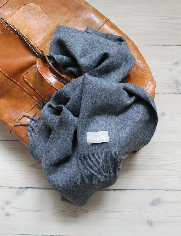Helsinki_scarf-Scarf-40019-1_1800x1800.jpg.webp