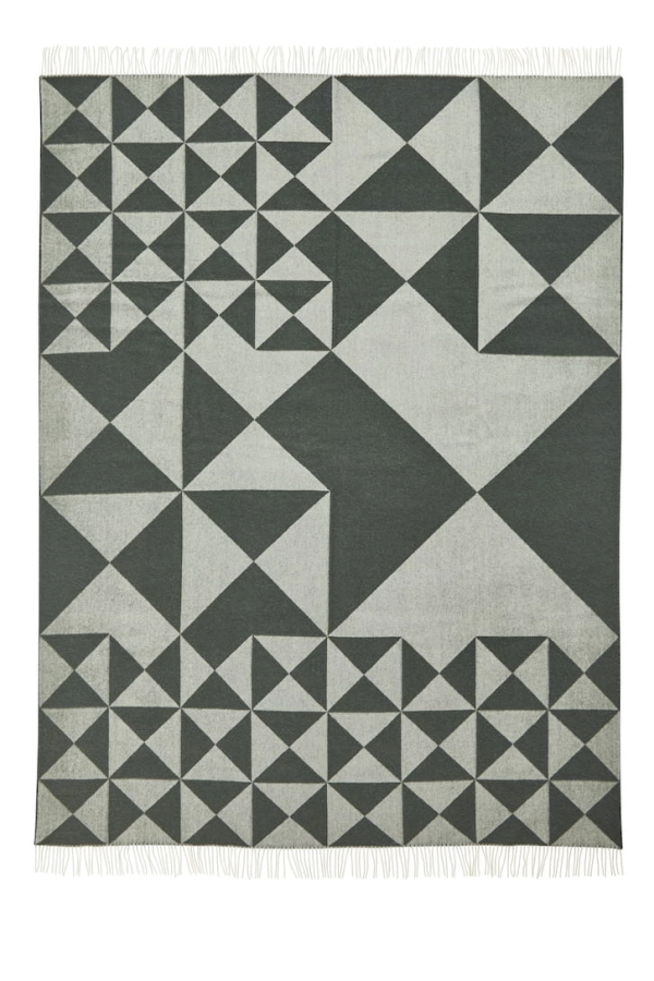 Mirror Throw (Green).jpg