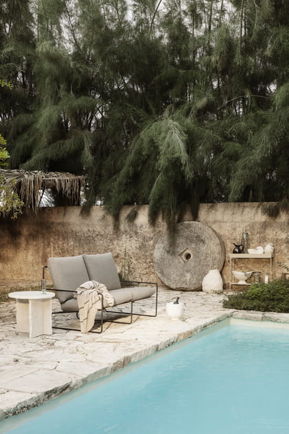 fermLIVING-SS22-DesertSofa-2seater-BlackDarkSand-image-1.jpg