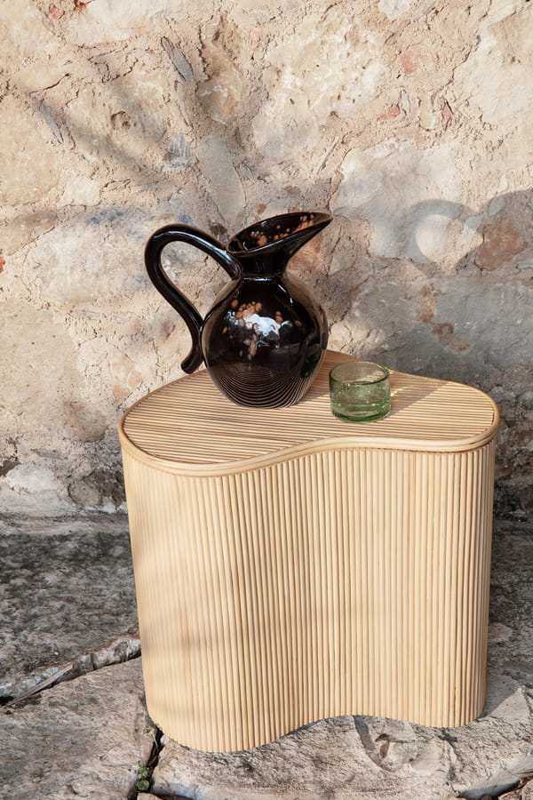 fermLIVING-SS22-IsolaStorageTable-OliWaterGlassLow-image-1.jpg