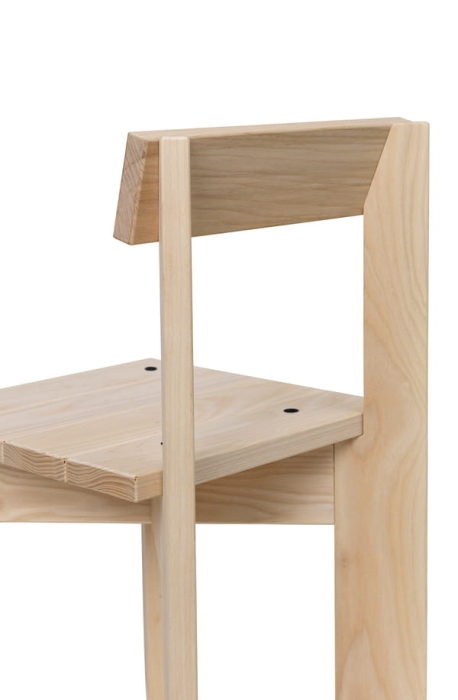 fermLIVING-SS22-ArkKidsChair-Ash-1104265723-pack-4.jpg
