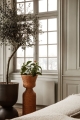 fermLIVING-SS22-AgnesPlantStandTall-HourglassPot-image-1.jpg