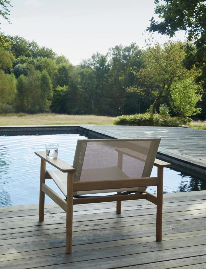 1430050 Pelago Lounge Chair 02_M.jpg