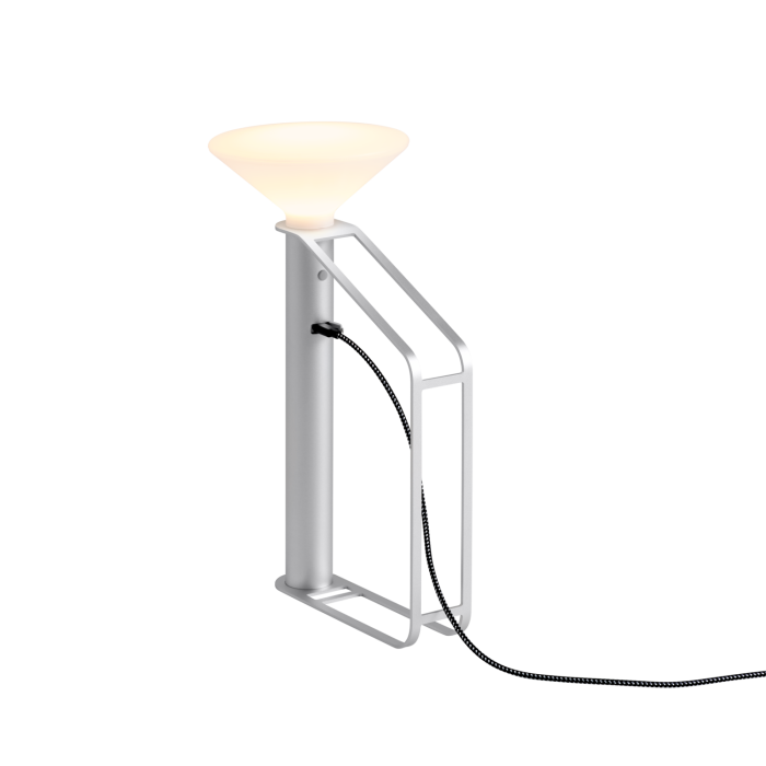 17233-piton-portable-lamp-aluminum-w-cable-muuto-6192x6192-org-221307171356.tif.png