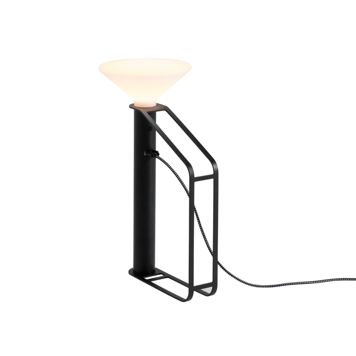 17196-piton-portable-lamp-black-w-cable-muuto-6192x6192-org-220007140030.tif.png