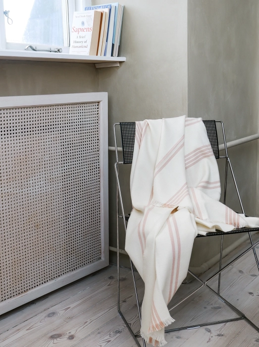 Lines_throw-Throw-60006-4_1800x1800.jpg.webp