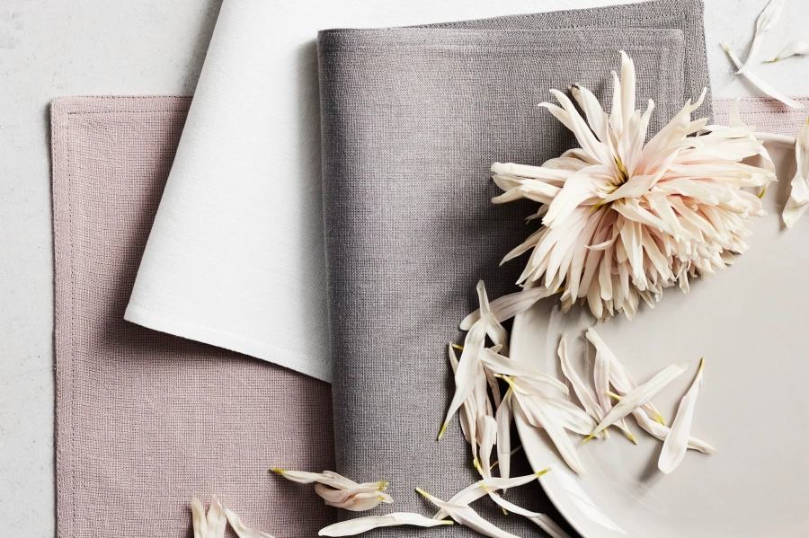 soft-collection-placemat-arcs.jpg.webp