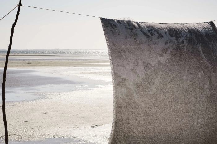 outdoor_shore-throw_01.jpg.webp