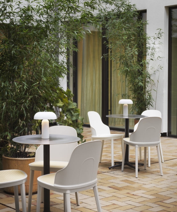 2021_Porta_Table_Lamp_With_Light_Allez_Chair_01.jpg