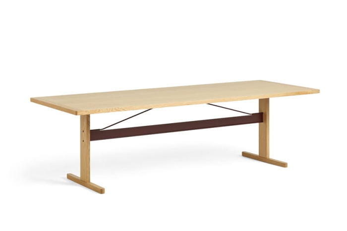 9462191009000_Passerelle Table L260xW95xH74 wb lacquer oak frame and edge burgundy powder coated crossbar.jpg
