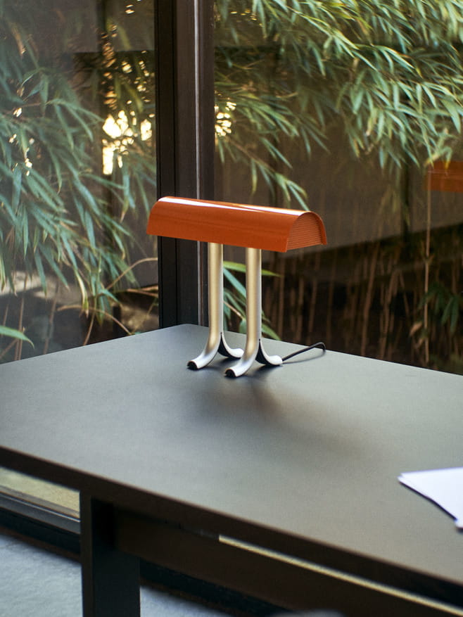 Anagram Table Lamp charred orange 01.jpg