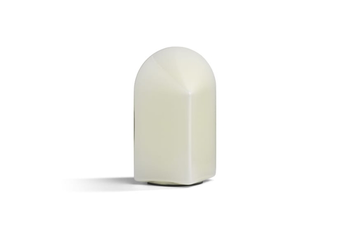9450131009000_Parade Table Lamp 240 shell white.jpg