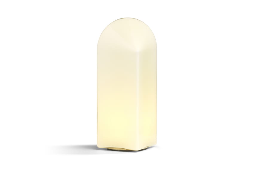 9450151009000_Parade Table Lamp 320 blush shell white on.jpg