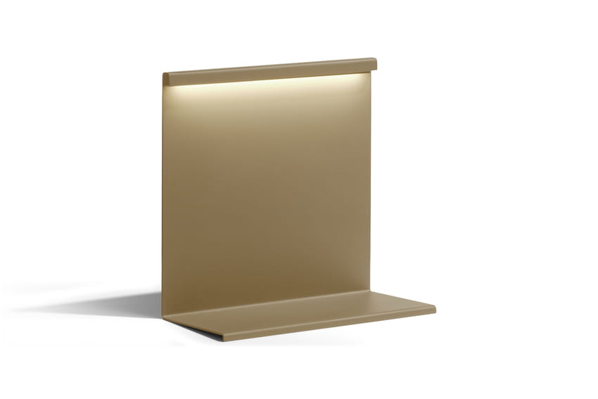 9450211209000_LBM clay on.jpg