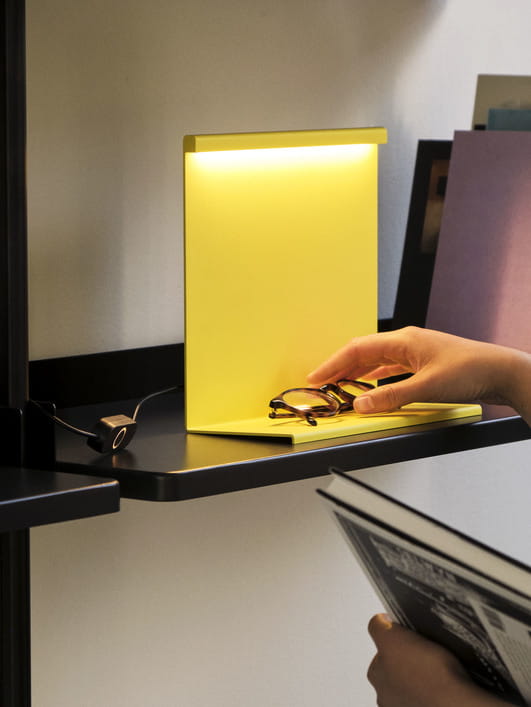 LBM Table Lamp titanium yellow.jpg