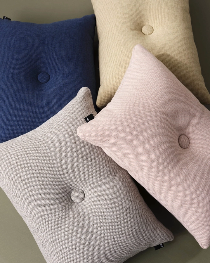 Dot Cushion Mode 1 Dot warm grey_sand_pastel pink_dark blue.jpg