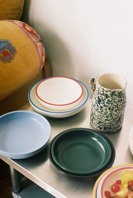 Sobremesa Serving Bowl family_Sobremesa Jug green.jpg