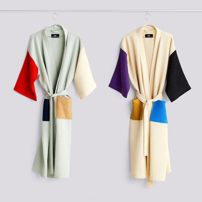 waffle-bathrobe_model.jpg