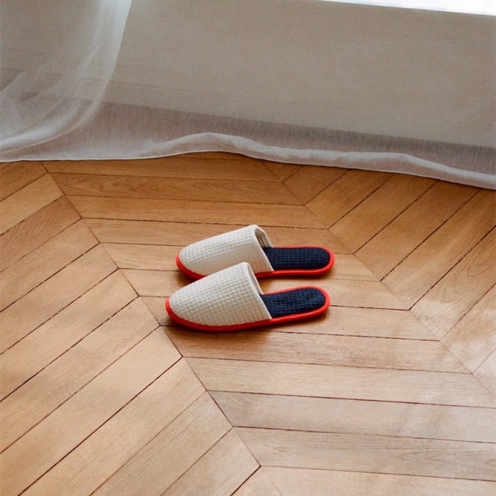 waffle-slippers_imageslider_6.jpg