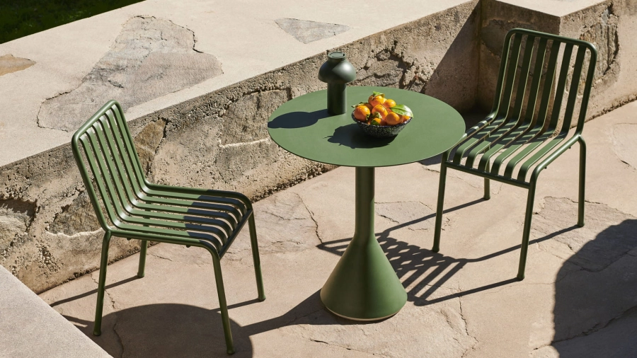 Palissade Chair_Palissade Cone Table_PC Portable_olive_Enamel Serving Bowl sprinkle black.jpg
