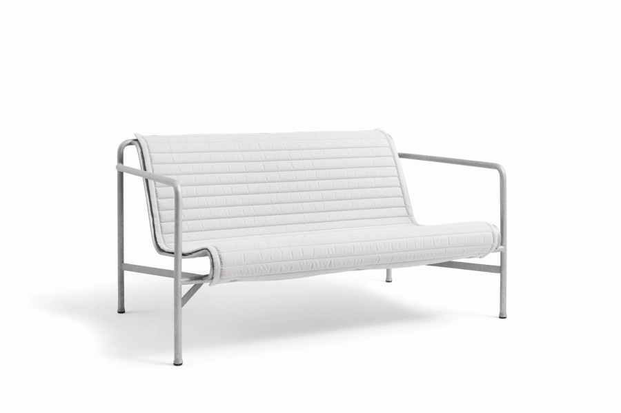 812081_Palissade Lounge Sofa hot galvanised_Palissade Lounge Sofa Quilted Cushion sky grey.jpg