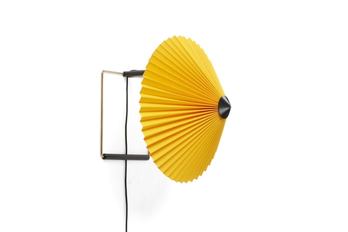 4191263009000_Matin Wall 300 yellow shade.jpg