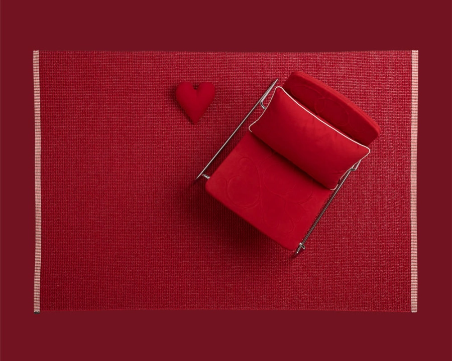 pappelina_mono_dark_red_creative.jpg