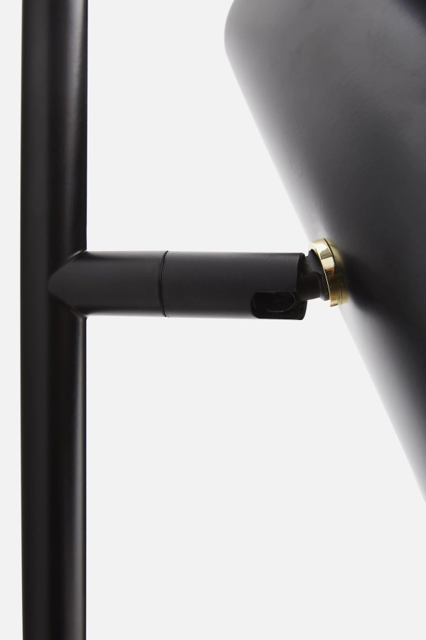 133060_WOUD_Cono wall lamp_black_3.jpg