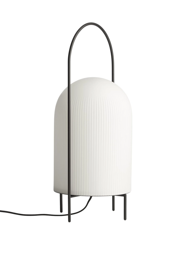 137017_WOUD_Ghost floor lamp_3_exposed.jpg