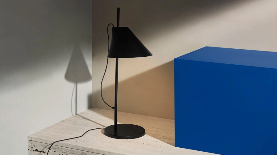 yuh-table-lamp-black.jpeg