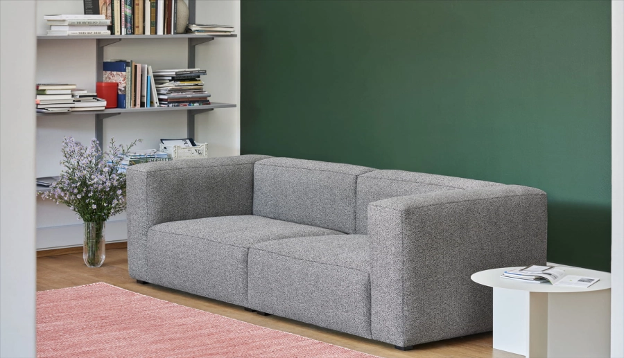 Mags_Soft_2,5_seater_combination_1_Olavi_by_HAY_03_Slit_Table_XL_white.jpg