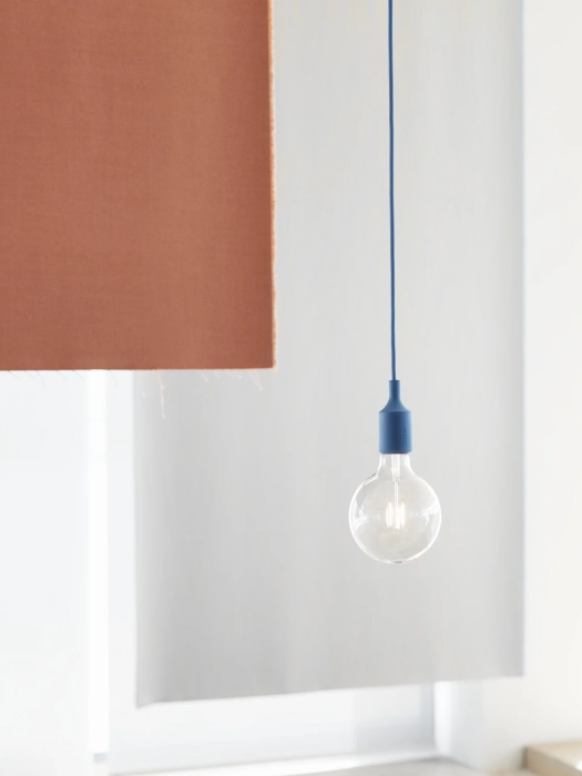 4063-en-e27-pr-pale-blue-muuto-org.webp