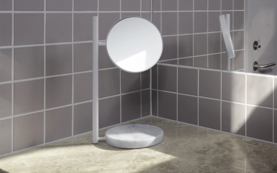 2022_Pose_Mirror_White_02.jpg