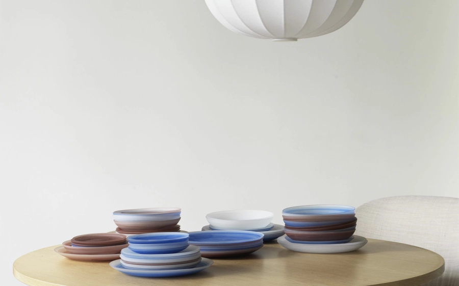 2022_Cosmic_Plate_White_Brown_Blue_Group_Phantom_Lamp_01.jpeg