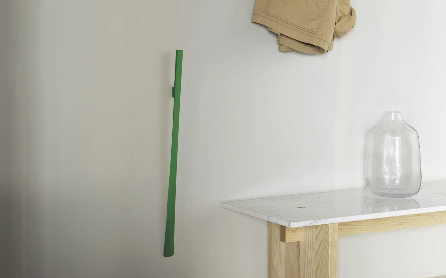 2022_Shoehorn_Green_Stick_Hook_Black.jpeg