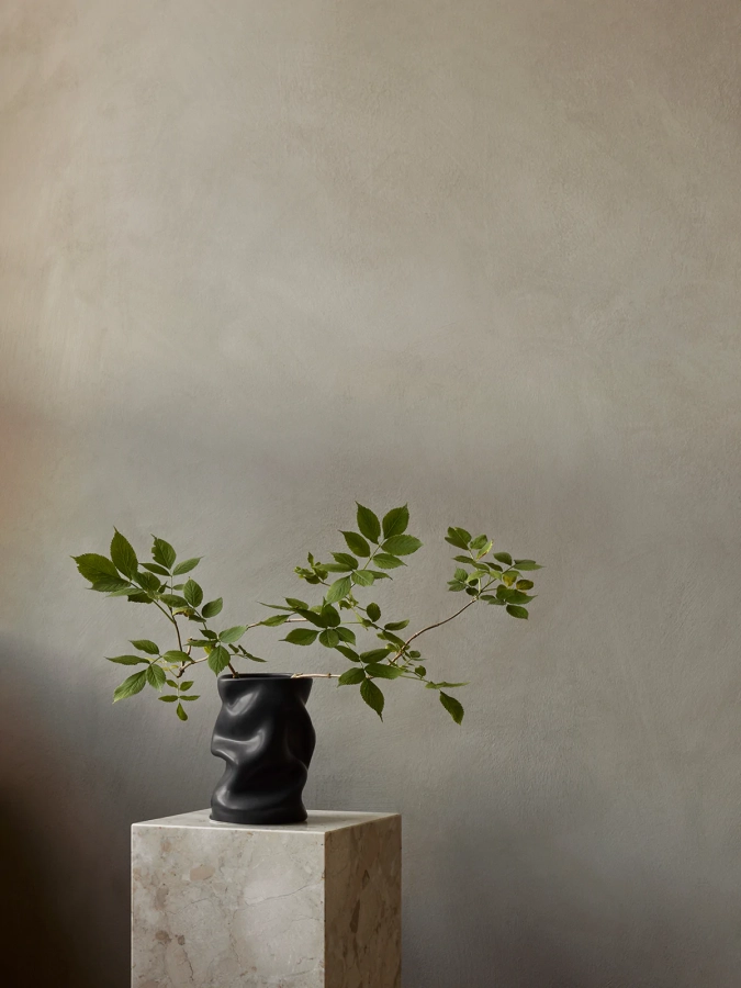 MENU_Plinth_Pedestal_Collapse_Vase_6_copy_1200x.webp