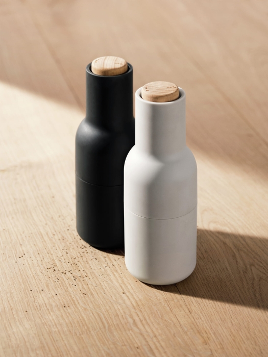 MENU młynek BOTTLE ash carbon 3.jpg